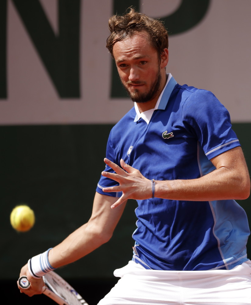 通过持续的 通过持续的