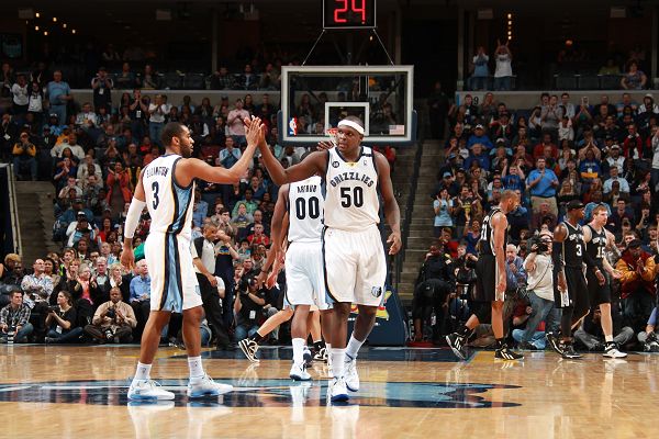 表现突出的 表现突出的