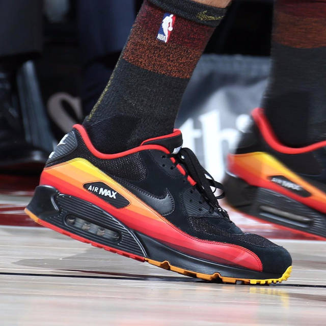 本场核心主 本场核心主