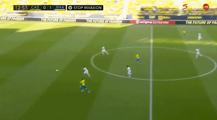 牵制回防 牵制回防