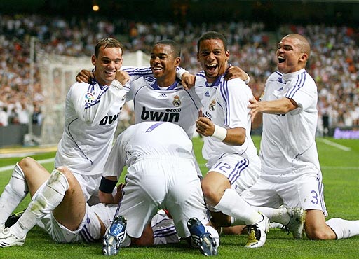 出关键传球 出关键传球