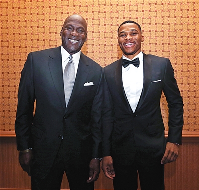 强度兼备的 强度兼备的